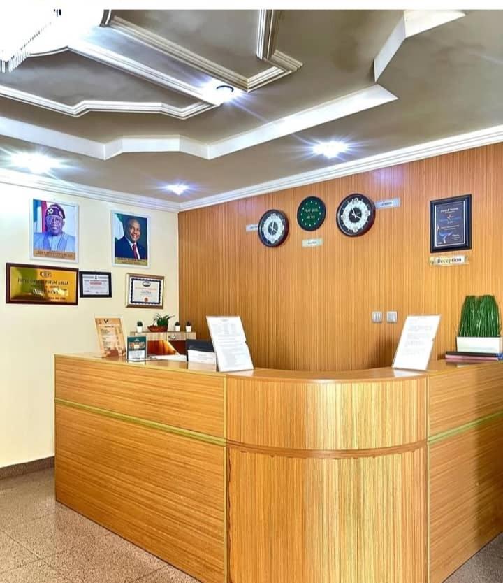 Hotel The Tranquil Mews à Abuja Extérieur photo